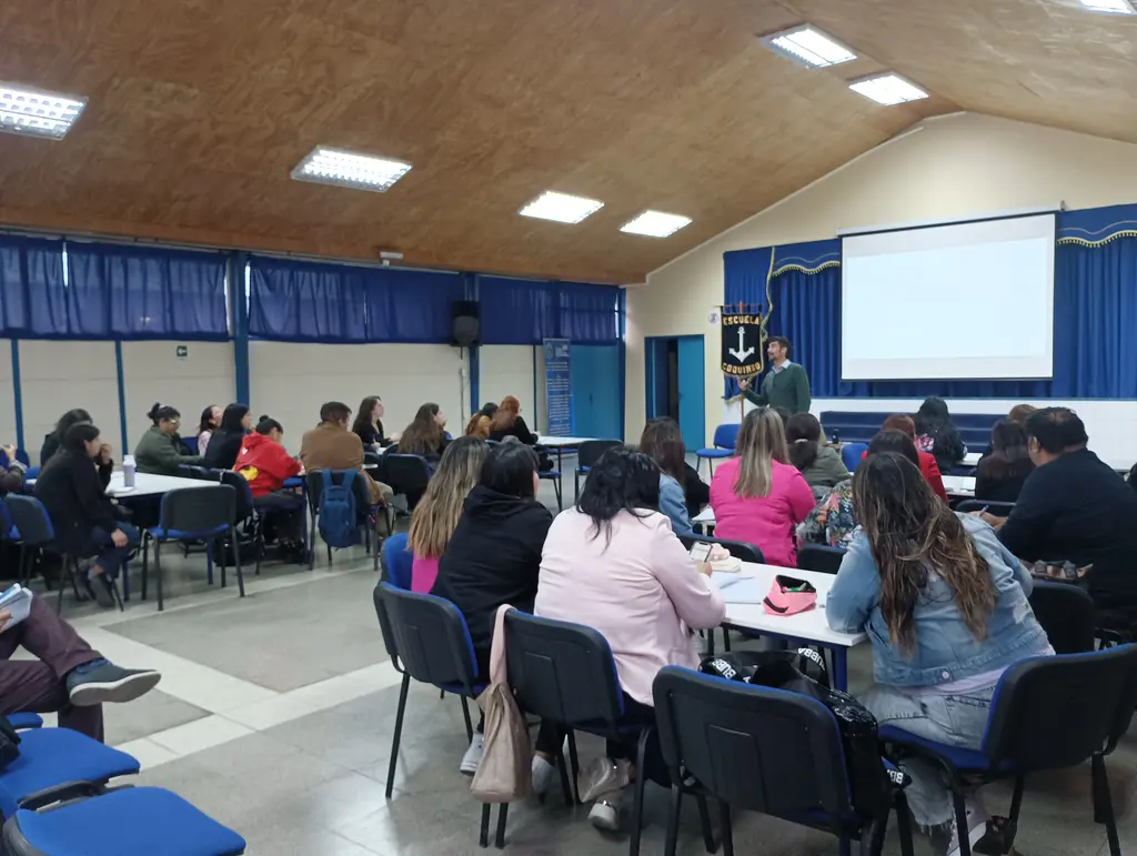 Docentes se capacitan en procesos de evaluación y toma de decisiones ...